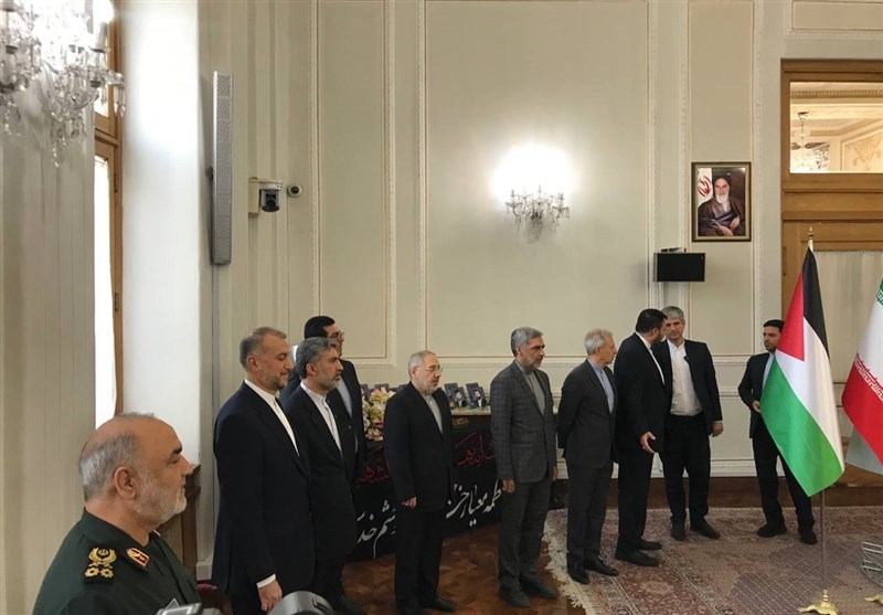 קיום מפגש "הגיוס העולמי של האיסלאם, ההתנגדות היא סוד הניצחון" בנוכחות האלוף סלאמי ואמיר עבדולהיאן