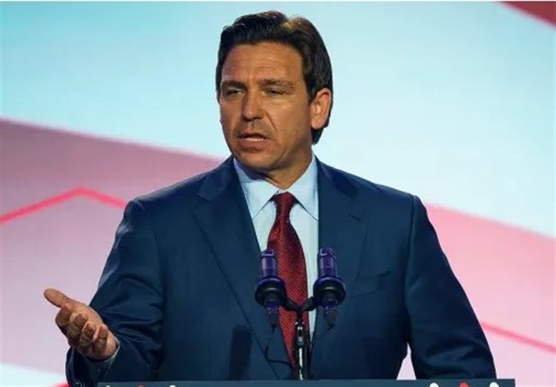 דסנטיס: תהיה לנו בחירות לא נעימות על ידי התמקדות בטראמפ