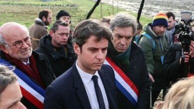 חקלאים צרפתים מתכננים מצור על פריז