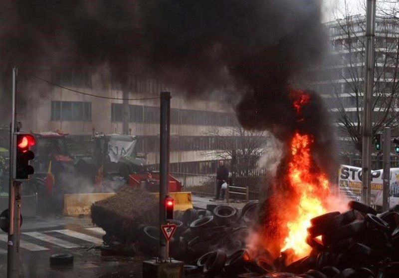 הפגנות של חקלאים במדריד ובבריסל כדי ללחוץ על האיחוד האירופי