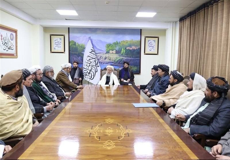 זקנים שיעים אפגנים: הממשלה צריכה לשים לב יותר לתוכניות פיתוח באזורים מרוחקים