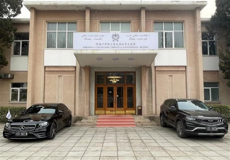 חלוקת דרכונים; הפעולה הראשונה של שגריר הטאליבן החדש בסין