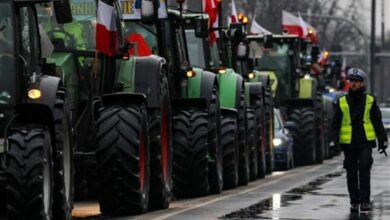 חקלאים פולנים ממשיכים למחות נגד מדיניות האיחוד האירופי