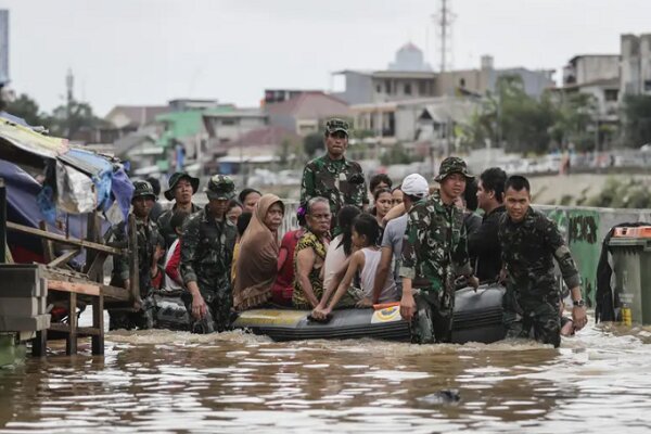 14 הרוגים עקב שיטפונות ומפולות באינדונזיה