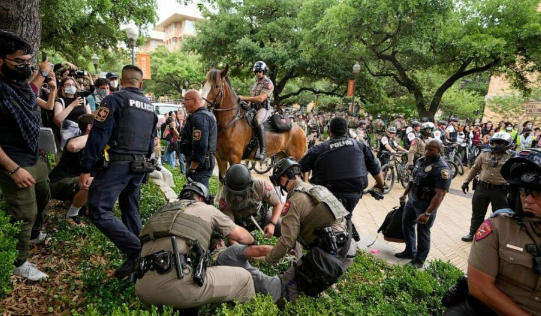 سرکوب، تعلیق و اخراج؛ مواجهه مدعیِ دموکراسی با جنبش دانشجویی