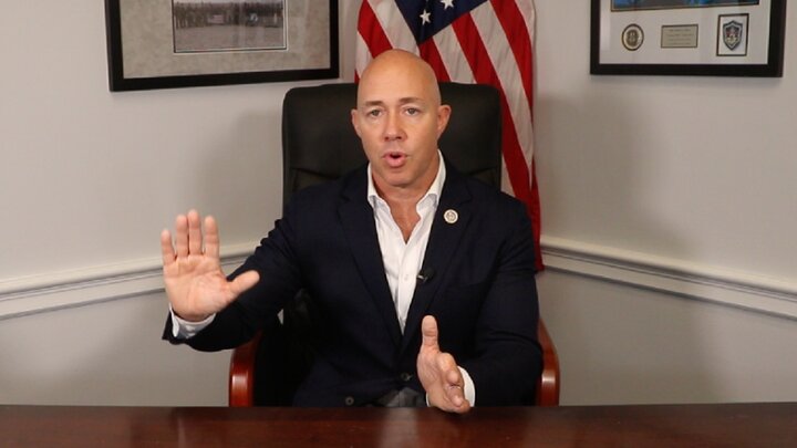 הכעס של הנציג האמריקאי על מכתבו של המנהיג המהפכני לתלמידי המדינה הזו