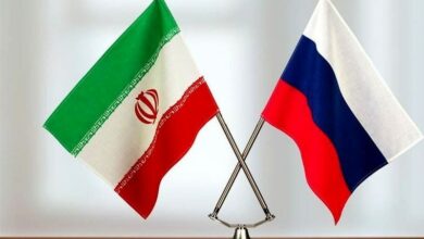 התייעצות של דיפלומט רוסי עם קאנאני