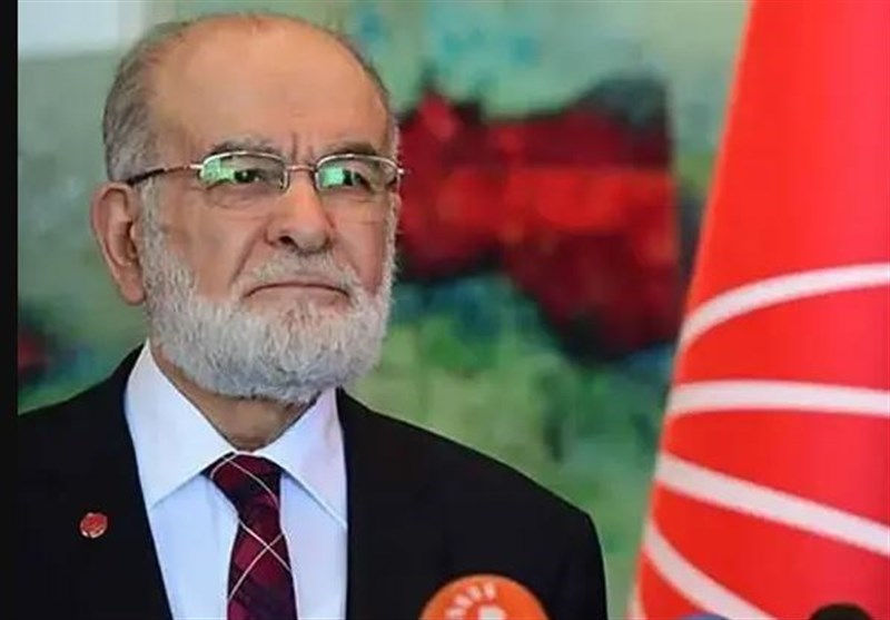 מנהיג מפלגת השגשוג הטורקית מתפטר מתפקידו