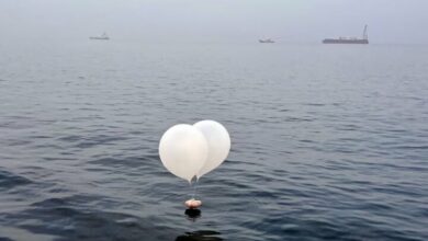 בלוני האשפה של צפון קוריאה זורעים הרס על שכנתה מדרום