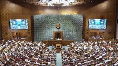 חלוק כבוד לשהידים ראיסי ואמיר עבדאללהיאן באסיפות ההודיות