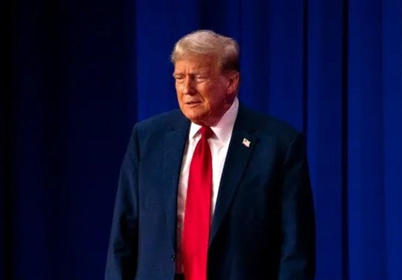 מחצית מהאמריקאים אומרים שטראמפ צריך ללכת לכלא