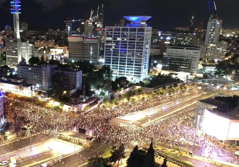 בישראל נמשכות ההפגנות לשחרור אסירים והחלפת הקבינט