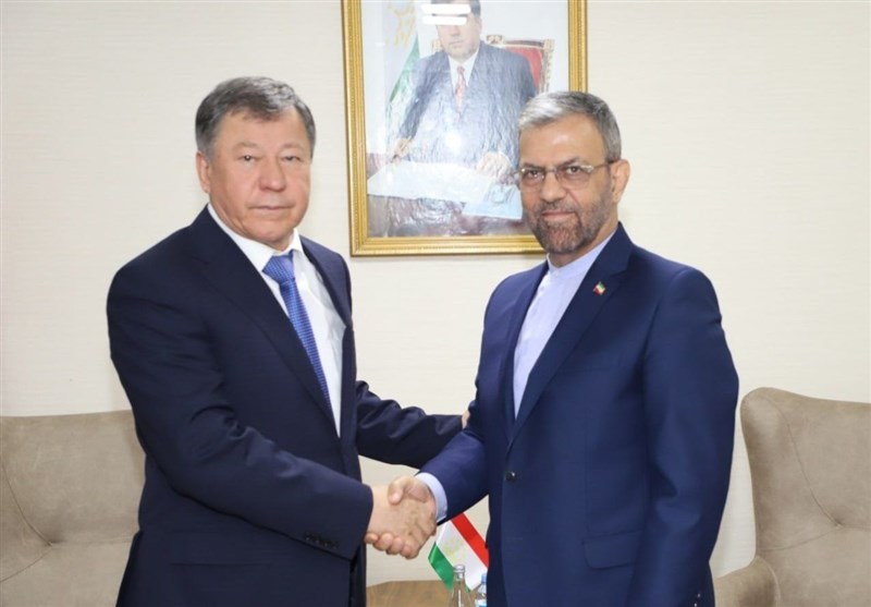 הדגש של שר הפנים הטג’יקי על הרחבת שיתוף הפעולה עם איראן