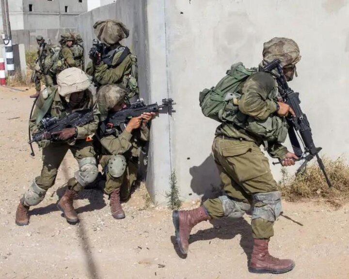 חיילים ציונים יורים לעבר צוות האו”ם בעזה