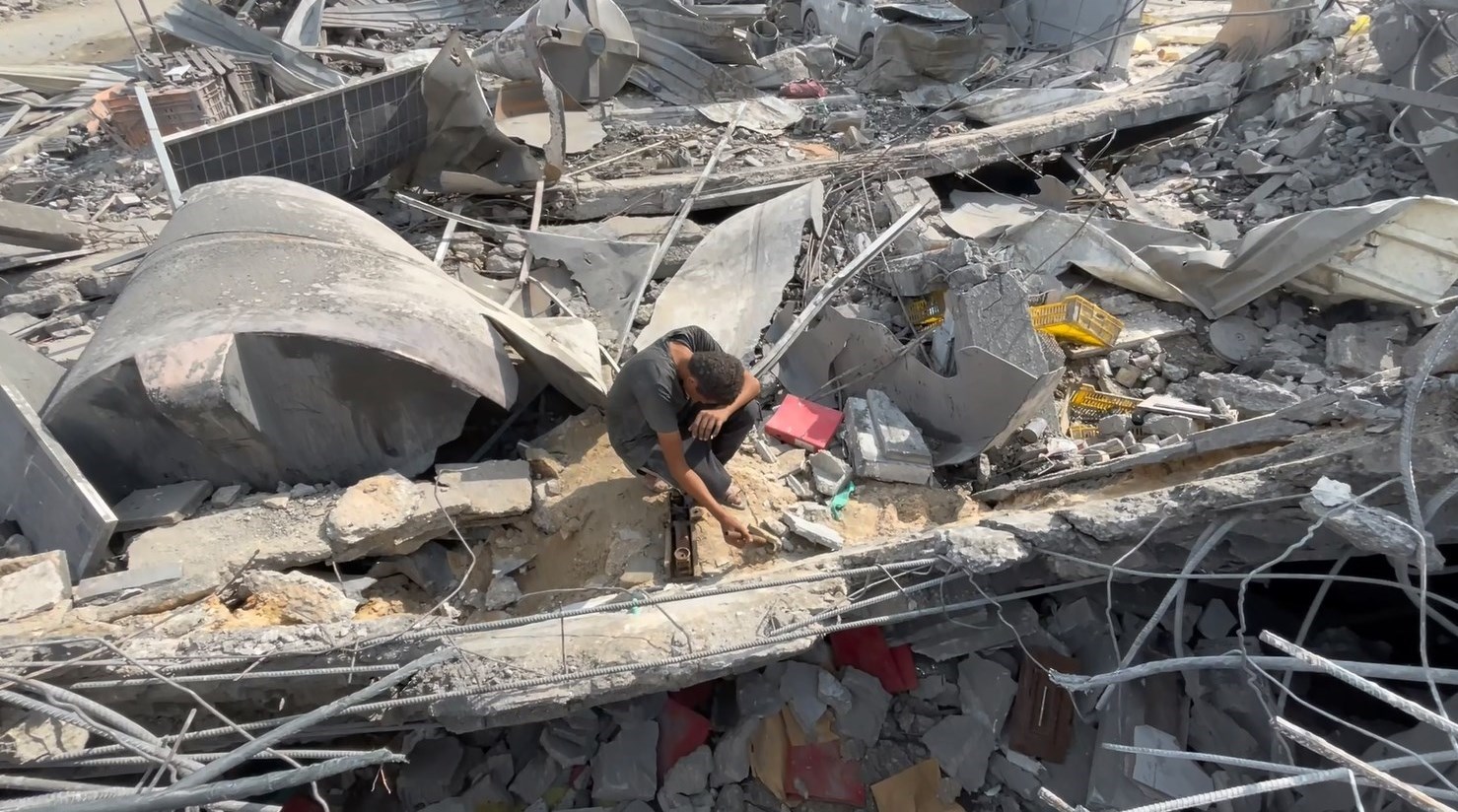 מות קדושים של 15 בני משפחה פלסטינית בהתקפה הישראלית על א-זוואידה