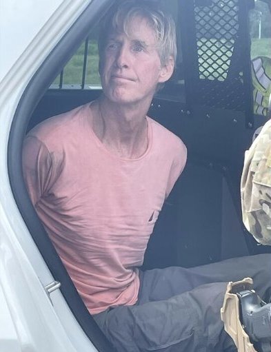 نخستین تصویر از بازداشت عامل تیراندازی به ترامپ در«مار-ئه-لاگو»