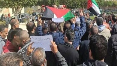 עצרת נגד מלחמה מול שגרירות ארה”ב בתוניסיה+ סרט