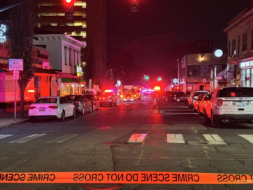 מספר הפצועים באירוע הירי באוניברסיטת בראון עלה ל-11 /אוניברסיטת בראון , ירי , רוד איילנד , פצועים , דונלד טראמפ