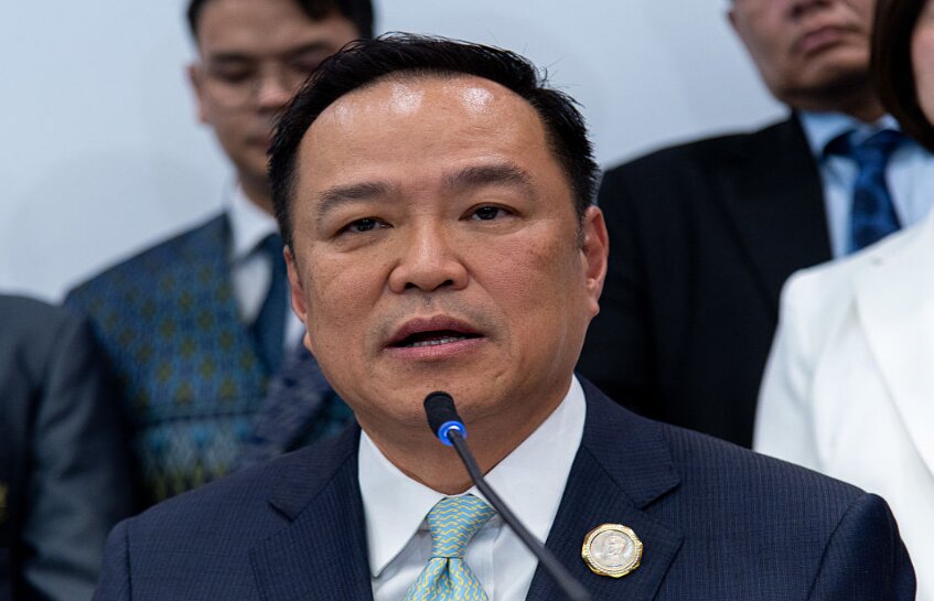 תאילנד ממשיכה במלחמה נגד קמבודיה; בנגקוק דוחה את טענות טראמפ /תאילנד , קמבודיה , דונלד טראמפ , סכסוך גבול , יחסים בינלאומיים