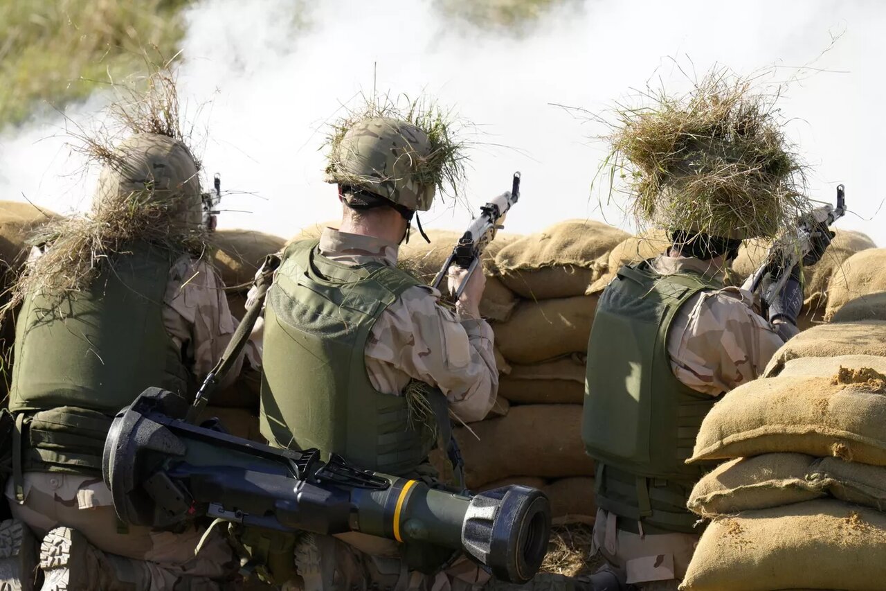 בריטניה מגבירה את ההכנות לפריסת כוחות שמירת שלום באוקראינה /אוקראינה , רוסיה , בריטניה , כוחות שמירת שלום , משא ומתן