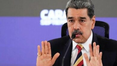 הפגנות המוניות של תומכי מדורו בקראקס גינו את החטיפה על ידי ארצות הברית /ונצואלה , ניקולאס מדורו , הפגנות , ארצות הברית , חטיפה