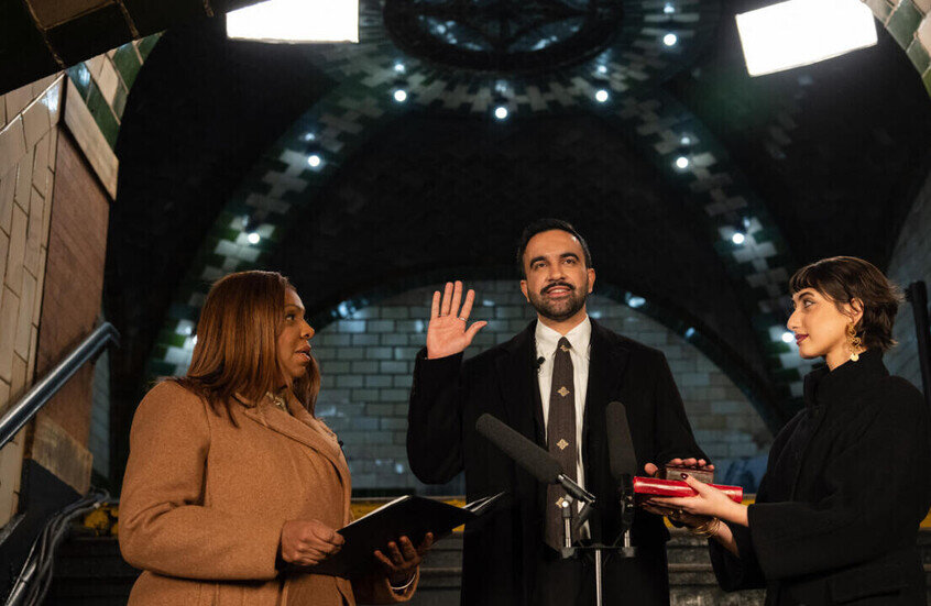 ראש העיר המוסלמי הראשון של ניו יורק נשבע אמונים על הקוראן /ניו יורק , ראש עיר מוסלמי , זהראן ממודאני , פוליטיקה אמריקאית , דמוקרטים