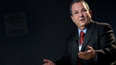 הקשר של אהוד ברק עם הפושע המיני ג'פרי אפשטיין אושר /אהוד ברק , ג'פרי אפשטיין , סקנדל מיני , דונלד טראמפ , יחסים בינלאומיים