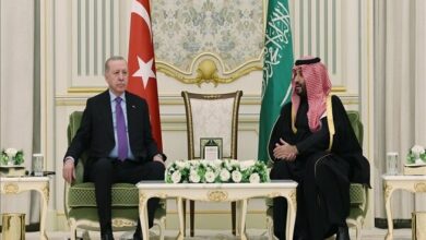 נשיא טורקיה נפגש עם יורש העצר הסעודי לדון בסוגיות אזוריות וגלובליות /טורקיה , ערב הסעודית , רג'פ טאיפ ארדואן , מוחמד בן סלמאן , יחסים בינלאומיים