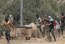 מתנחלים תקפו מסגד בשומרון והציתו את כניסתו /מתנחלים , מסגדים , שומרון , גדה המערבית , תקיפה