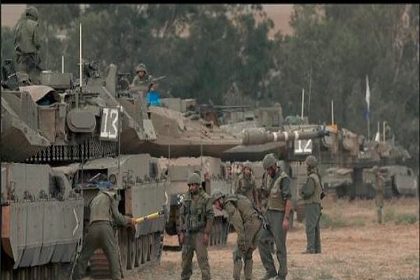 המשטר הציוני פולש לכפר בדרום-מערב סוריה ומקים מחסום /סוריה , המשטר הציוני , קוניטרה , פלישה , מחסום