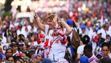 Thousands Rally in Caracas Demanding Release of Venezuelan President Nicolas Maduro /Venezuela , Nicolas Maduro , Caracas protest , political unrest , Latin America