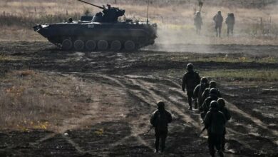 Russian Forces Advance in Eastern Ukraine as Key Towns Fall /Russia-Ukraine war , Donbas conflict , Zaporizhzhia , Donetsk , military negotiations