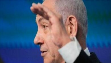 Protesters Rally Outside White House Against Netanyahu's Visit to Washington /Benjamin Netanyahu , Donald Trump , White House protest , US politics , Israel