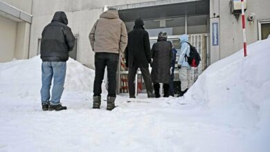 Heavy Snowfall Mars Start of Crucial Japanese Lower House Election /Japanese election , Sanae Takaichi , Liberal Democratic Party , heavy snow , Japanese parliament