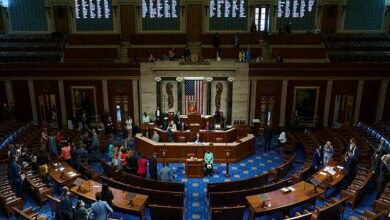 US Faces Political Crisis Over Iran War Amid Global Recession Fears /Donald Trump , Iran War , Global Recession , Midterm Elections , Political Crisis