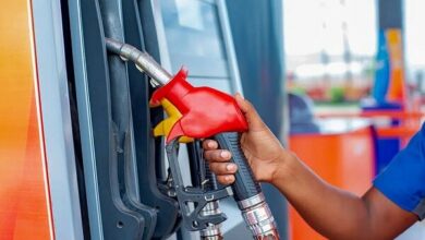 US Consumers Pay Additional $59 Billion for Fuel Amidst Iran Conflict /US Fuel Costs , Iran Conflict , Economic Impact , Moody's Analytics , Consumer Spending