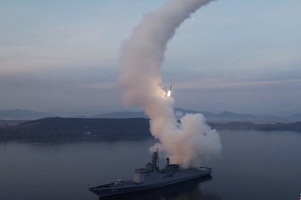 North Korean Leader Welcomes Nuclear-Armed Navy Amid Escalating Tensions /North Korea , Kim Jong Un , nuclear weapons , navy , missile technology