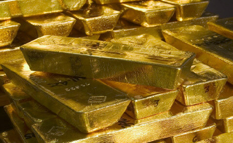 Gold Prices Show Slight Fluctuation Amidst Global Economic Uncertainty /gold prices , global economy , precious metals , safe haven asset , economic uncertainty