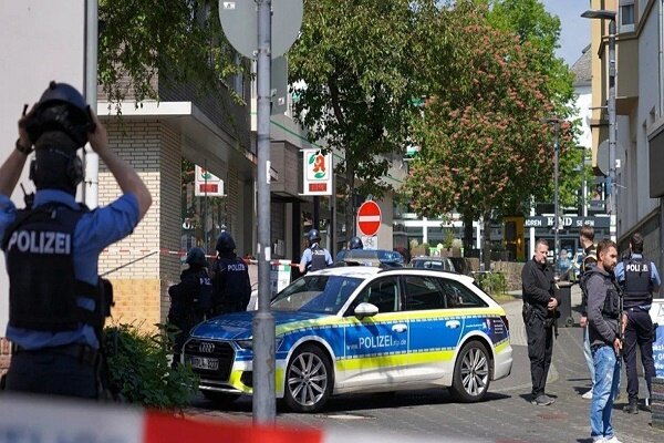 Deadly Shooting in Germany Claims Five Lives /Germany shooting , Lower Saxony , Stade , fatal incident , police operation