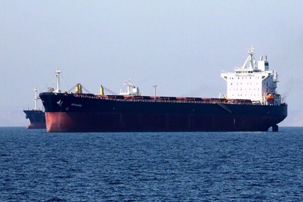 UK Forces Intercept Russian 'Shadow Fleet' Tanker in English Channel /United Kingdom , Russia , English Channel , Sanctions , Oil Tanker