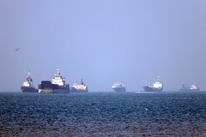 Politico Reports US Considering Tariffs on Ships Transiting Strait of Hormuz /Strait of Hormuz , United States , Iran , Tariffs , Shipping