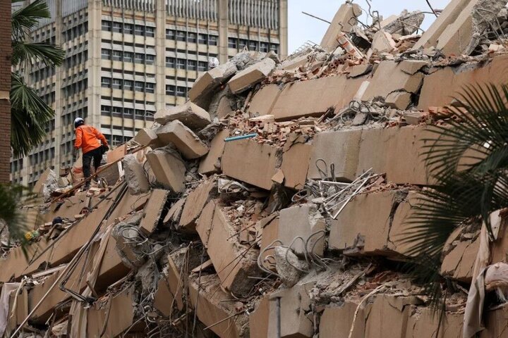 Venezuela Earthquake Death Toll Climbs to 2,295 /Venezuela earthquake , natural disaster , rescue operations , casualties , aftershocks