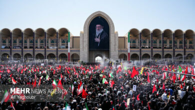 Le Monde Reports Massive Turnout for Second Day of Supreme Leader's Funeral /Iran , Supreme Leader , Ayatollah Ali Khamenei , Funeral , Le Monde
