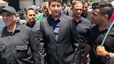 Iranian Officials Attend Public Gathering Amidst Economic Discussions /Iran , economy , public gathering , officials , financial policies