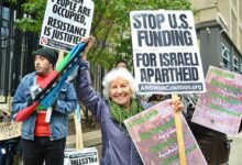 Pro-Palestinian Demonstrators Gather Outside White House Ahead of Trump-Netanyahu Meeting /Palestine , White House , Donald Trump , Benjamin Netanyahu , Pro-Palestinian protest