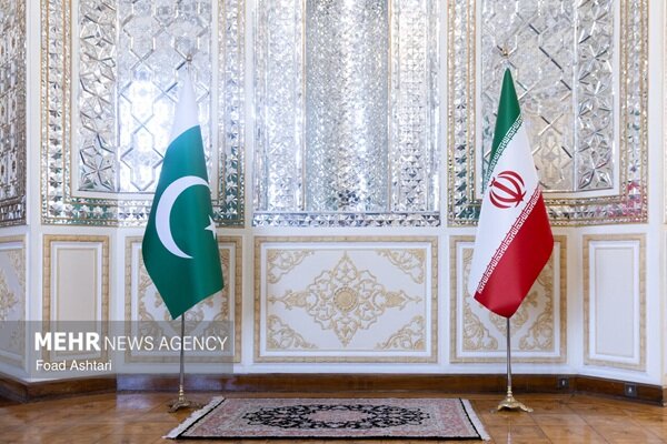 Iran's Interior Minister Traveling to Pakistan /Iran , Pakistan , Interior Minister , Al Mayadeen , U.S. Tensions