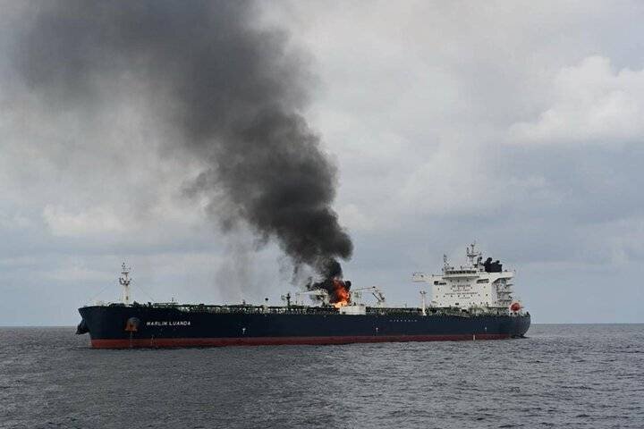 Unknown Projectile Hits Oil Tanker Near Oman, Causing Loss of Control /oil tanker , Oman , projectile , maritime security , shipping