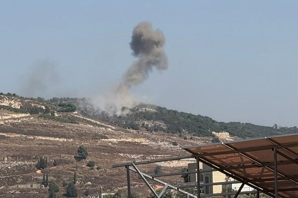 Israel Launches Attacks on Southern Lebanon Using Banned Phosphorous Bombs /Israel , Lebanon , Al-Tahir heights , Phosphorous bombs , Drone attacks