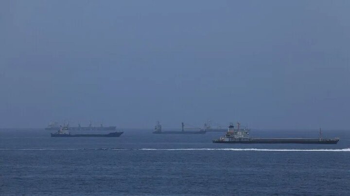 Six Saudi Supertankers Diverted Amid Yemen Blockade /Saudi Arabia , Yemen , Supertankers , Red Sea , Maritime Embargo