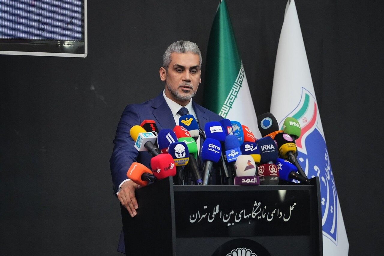 Iran's Minister of Industry, Mine, and Trade Addresses Press Conference in Tehran /Iran , Industry , Trade , Economy , Press Conference